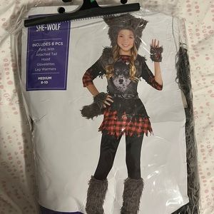 Girls She-Wolf Halloween Costume size M 8-10. Never Worn.